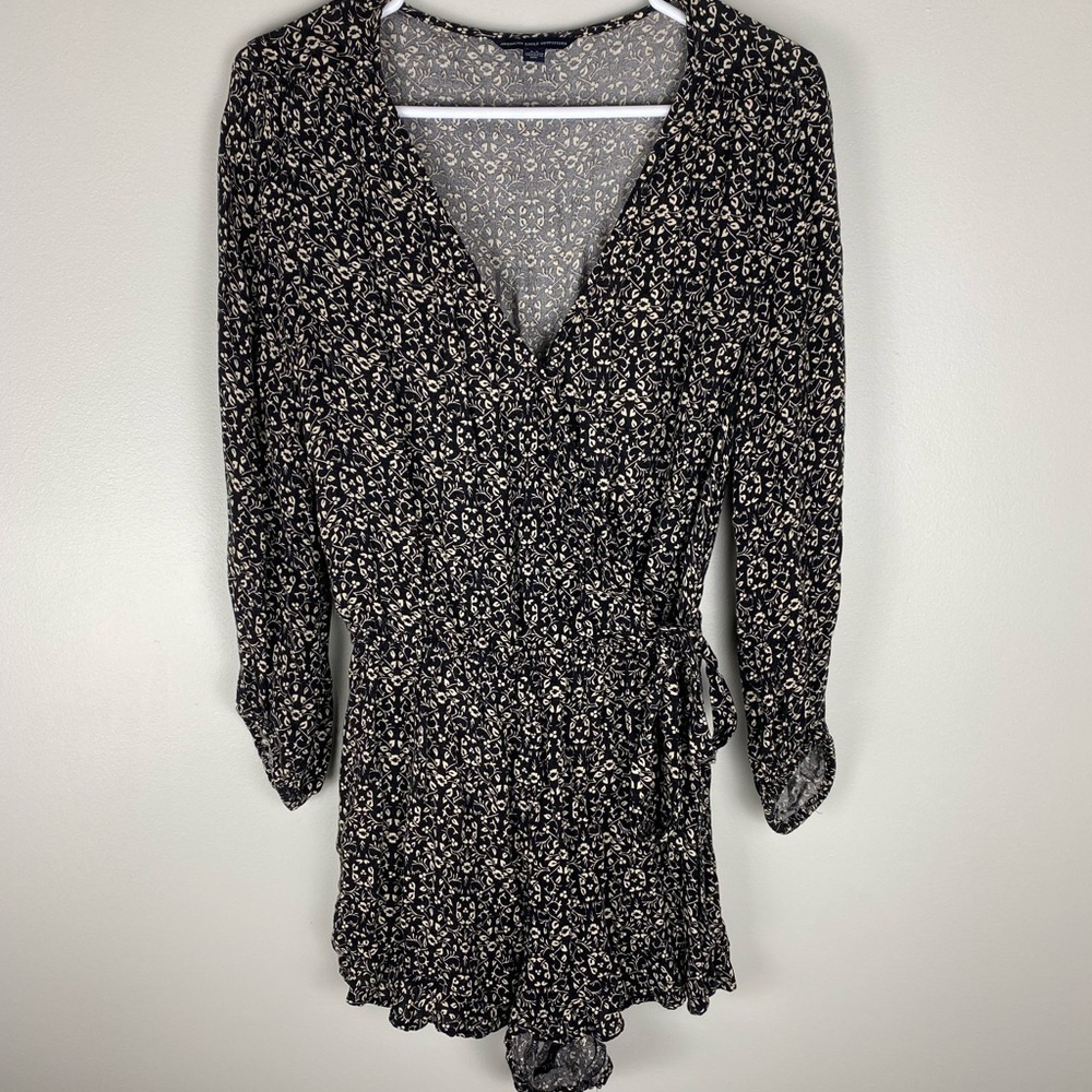 American Eagle Black and Beige Long Sleeve Shorts Romper